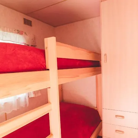 Aldeamento Turístico Ow Mikomania