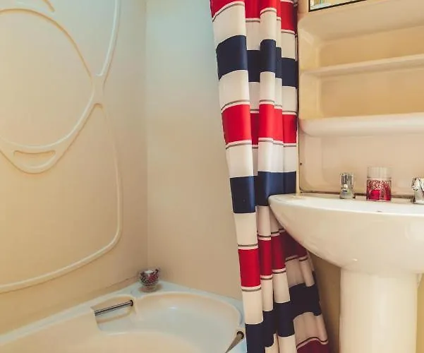 Ow Mikomania 假日公园 哈日科维