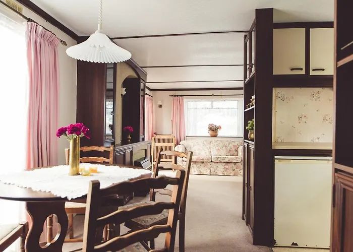 Ow Mikomania 假日公园 哈日科维