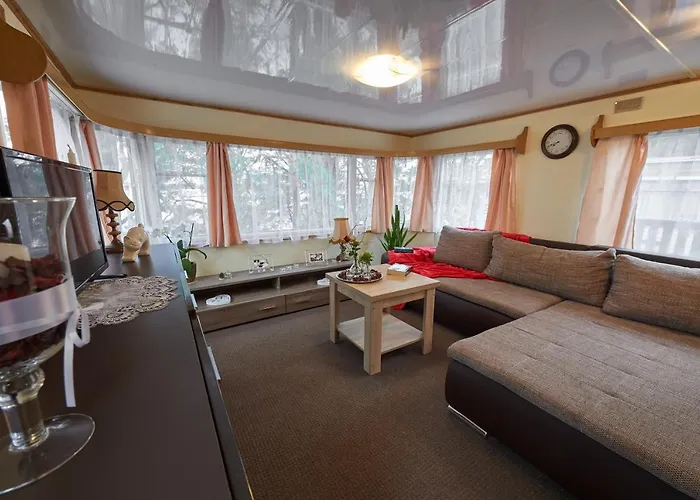 假日公园 Ow Mikomania