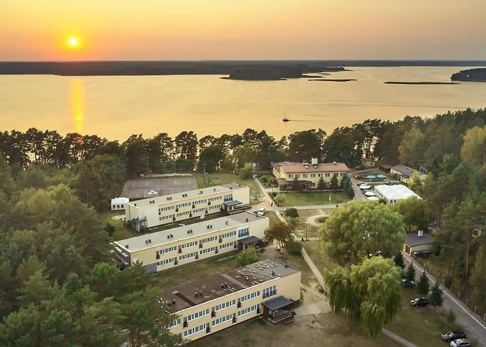 假日公园 Ow Mikomania